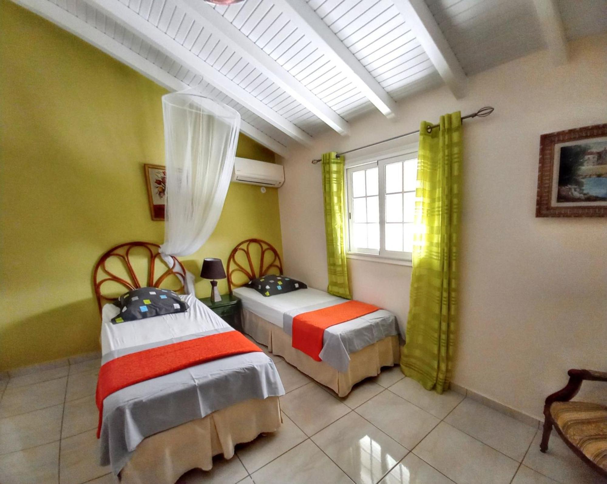 Villa Elegante A Saint Francois Avec Piscine Privee Toute L'Annee Экстерьер фото